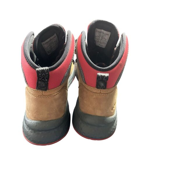 Columbia Womens Tan Newton Ridge Plus II Waterproof Hiking Boots Size 7 - Picture 2 of 11